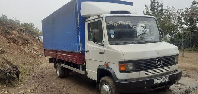 Mercedes 709 D 1995, 290,996 km - 4.0 л - Astara