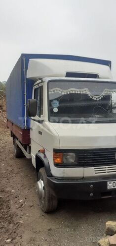 Mercedes 709 D 1995, 290,996 km - 4.0 л - Astara