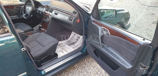 Mercedes E 200 1997, 231,000 km - 2.0 l - Lənkəran