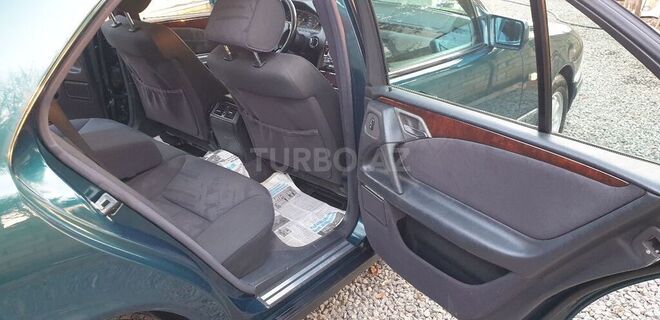 Mercedes E 200 1997, 231,000 km - 2.0 l - Lənkəran