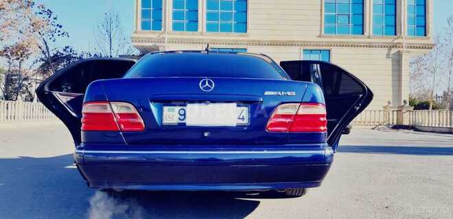 Mercedes E 240 1999, 380,000 km - 2.4 l - Saatlı