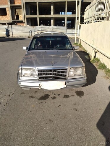 Mercedes E 230 1992, 645,412 km - 2.3 l - Bakı