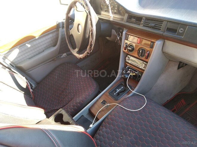 Mercedes E 230 1992, 645,412 km - 2.3 l - Bakı