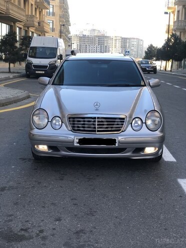 Mercedes E 270 2000, 326,000 km - 2.7 l - Bakı