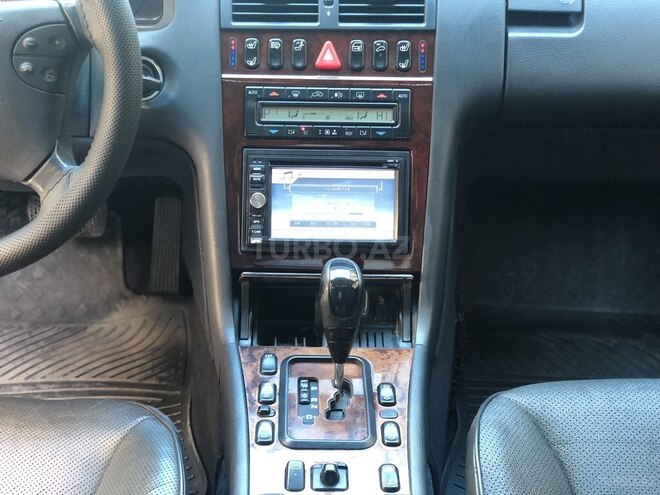 Mercedes E 270 2000, 326,000 km - 2.7 l - Bakı