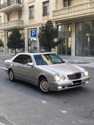Mercedes E 270 2000, 326,000 km - 2.7 l - Bakı