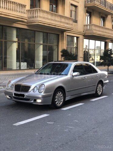 Mercedes E 270 2000, 326,000 km - 2.7 l - Bakı