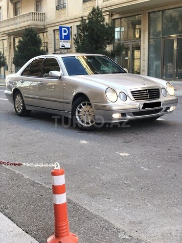 Mercedes E 270 2000, 326,000 km - 2.7 l - Bakı