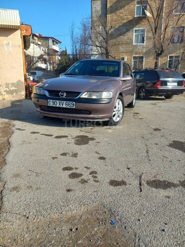 Opel Vectra 1998, 318,512 km - 1.8 l - Sumqayıt