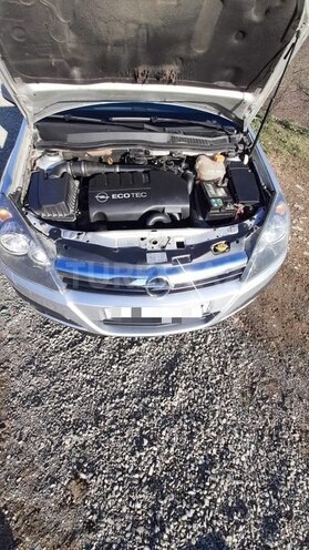 Opel Astra 2007, 185,000 km - 1.3 l - Quba