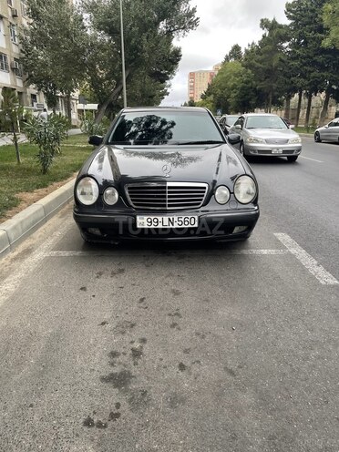 Mercedes E 200 2001, 287,000 km - 2.0 l - Bakı