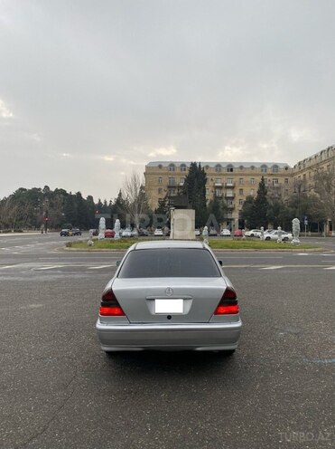 Mercedes C 220 1995, 320,107 km - 2.2 l - Sumqayıt