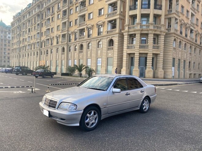 Mercedes C 220 1995, 320,107 km - 2.2 l - Sumqayıt