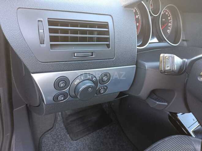 Opel Astra 2007, 178,000 km - 1.4 л - Bakı