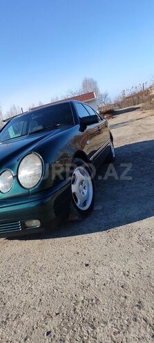Mercedes E 240 1998, 227,332 km - 2.4 л - Şirvan