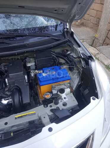 Nissan Sunny 2012, 172,644 km - 1.5 л - Bakı