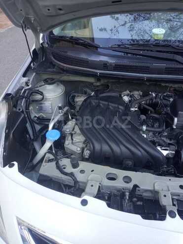 Nissan Sunny 2012, 172,644 km - 1.5 л - Bakı