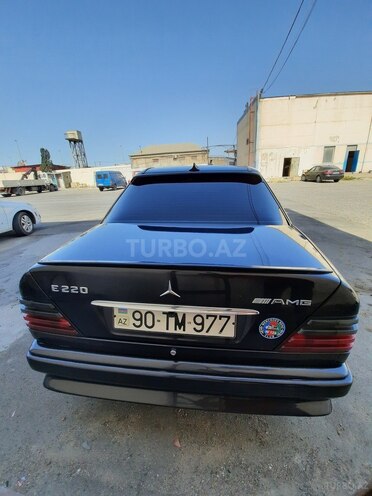 Mercedes E 220 1994, 395,619 km - 2.2 l - Bakı