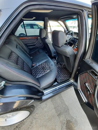 Mercedes E 220 1994, 395,619 km - 2.2 l - Bakı