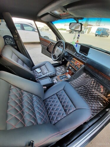 Mercedes E 220 1994, 395,619 km - 2.2 l - Bakı