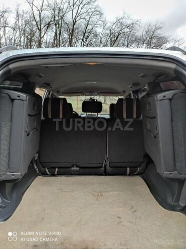 Toyota Prado 2005, 218,000 km - 2.7 л - Astara