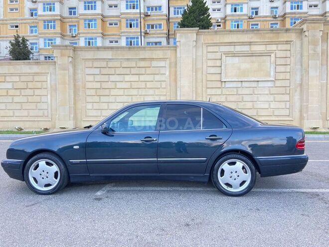 Mercedes E 240 1998, 444,000 km - 2.6 l - Bakı