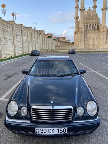 Mercedes E 240 1998, 444,000 km - 2.6 l - Bakı