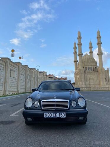 Mercedes E 240 1998, 444,000 km - 2.6 l - Bakı