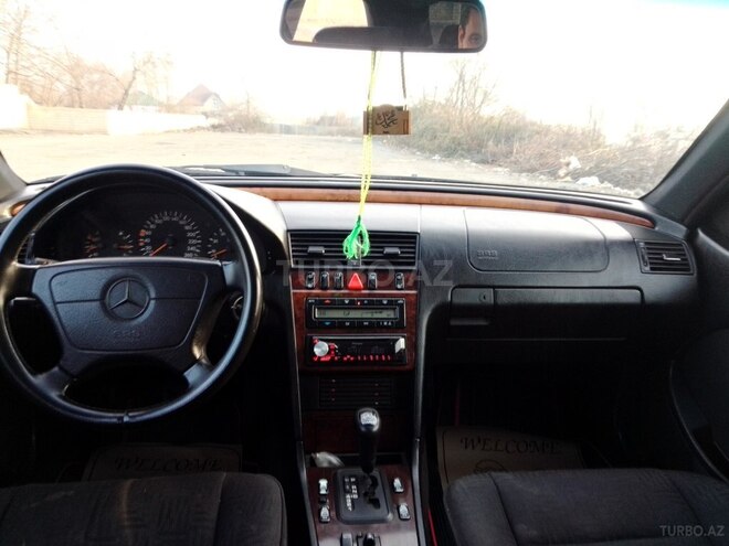 Mercedes C 280 1998, 382,305 km - 2.8 l - Qəbələ