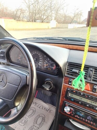 Mercedes C 280 1998, 382,305 km - 2.8 l - Qəbələ