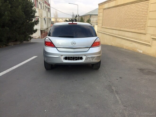 Opel Astra 2005, 153,000 km - 1.4 л - Bakı