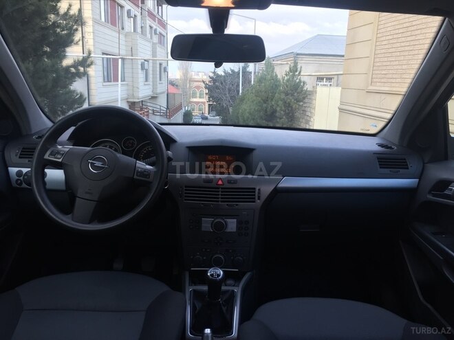 Opel Astra 2005, 153,000 km - 1.4 л - Bakı