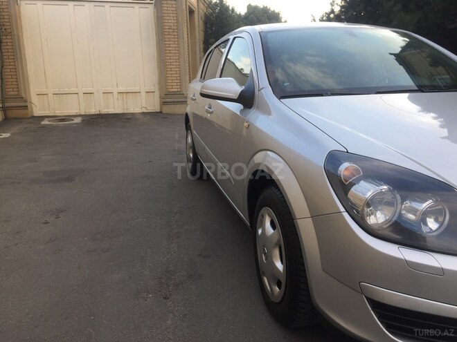 Opel Astra 2005, 153,000 km - 1.4 л - Bakı