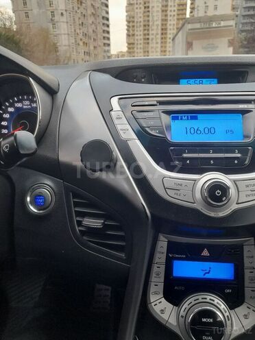 Hyundai Elantra 2011, 180,000 km - 1.8 л - Bakı