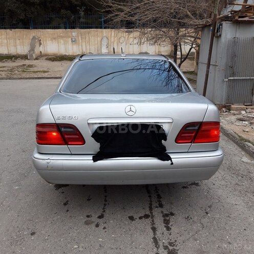 Mercedes E 200 1997, 350,000 km - 2.0 л - Sumqayıt