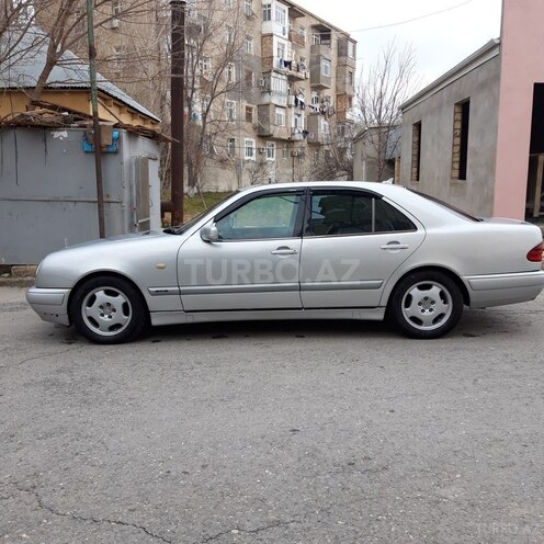 Mercedes E 200 1997, 350,000 km - 2.0 л - Sumqayıt