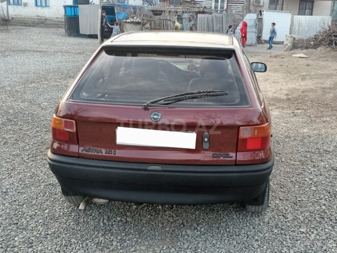 Opel Astra 1992, 220,000 km - 1.6 l - Bərdə