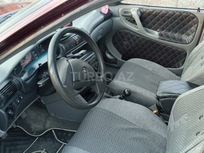Opel Astra 1992, 220,000 km - 1.6 l - Bərdə