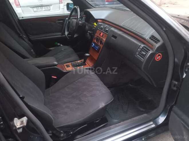 Mercedes E 240 1998, 365,000 km - 2.4 л - Bakı