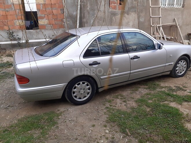 Mercedes E 200 1996, 393,536 km - 2.0 л - Bakı