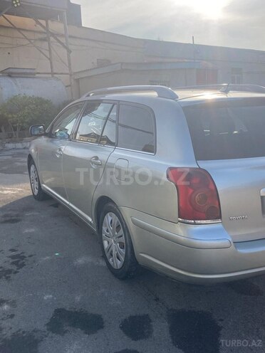 Toyota Avensis 2006, 380,000 km - 2.2 l - Bakı