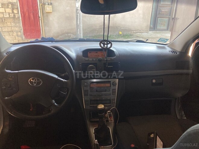 Toyota Avensis 2006, 380,000 km - 2.2 l - Bakı