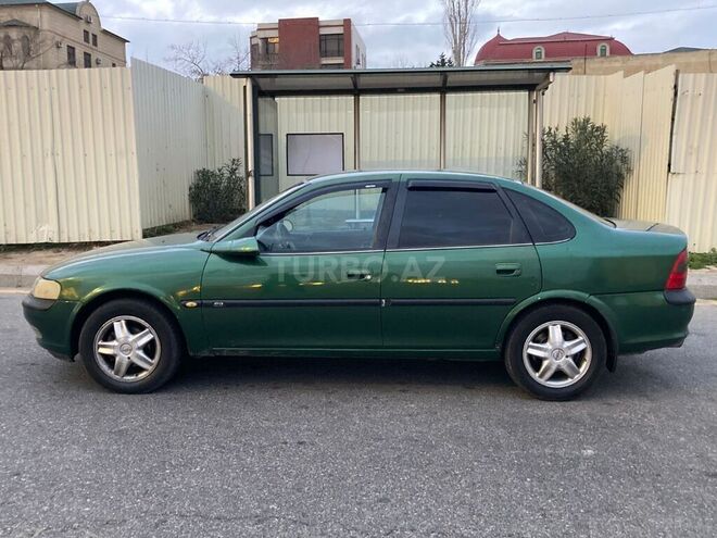 Opel Vectra 1997, 330,000 km - 1.8 л - Bakı