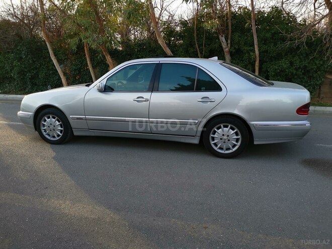 Mercedes E 270 2000, 345,000 km - 2.7 l - Sumqayıt
