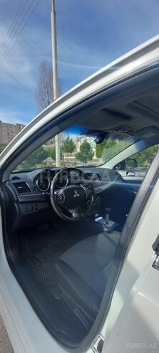 Mitsubishi Lancer 2010, 279,000 km - 2.0 l - Bakı