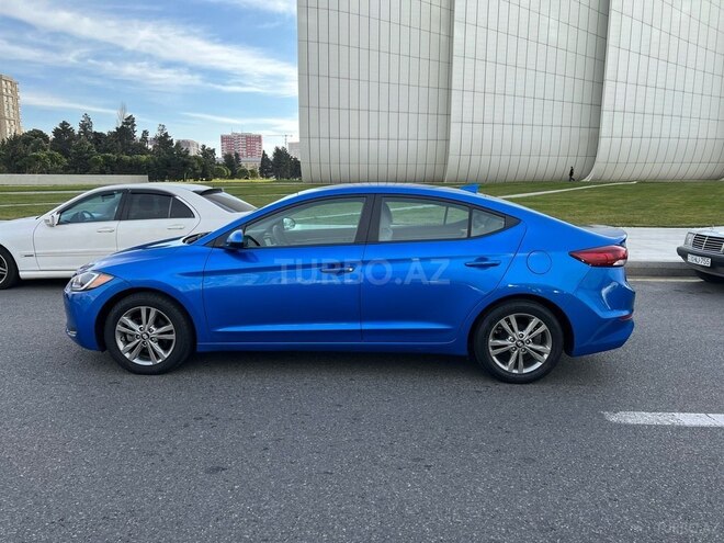 Hyundai Elantra 2017, 20,000 km - 2.0 л - Bakı