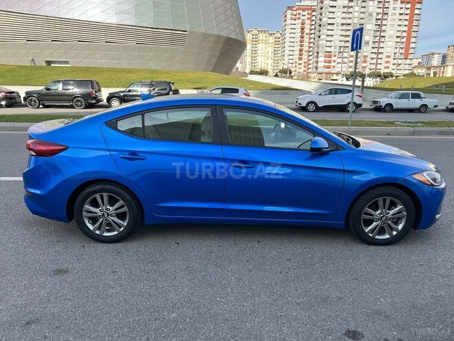 Hyundai Elantra 2017, 20,000 km - 2.0 л - Bakı