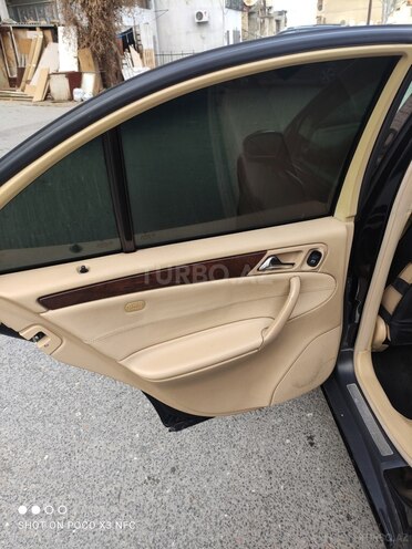 Mercedes C 240 2002, 383,819 km - 2.6 l - Bakı