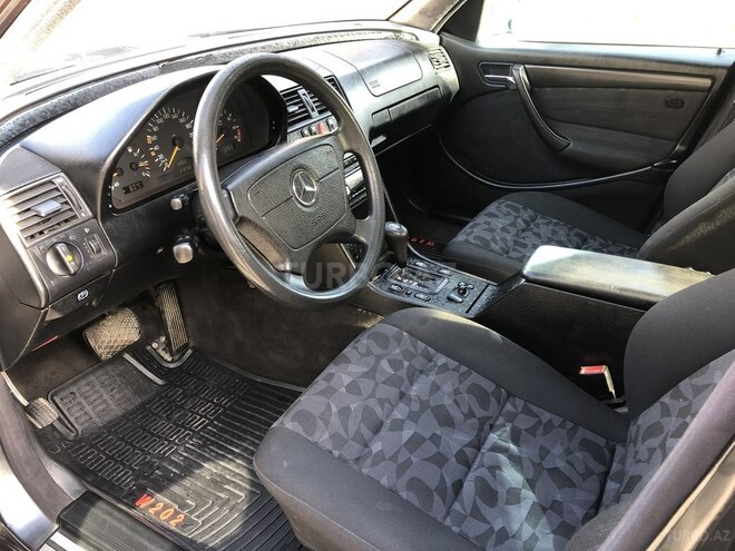 Mercedes C 200 1999, 212,450 km - 2.0 l - Bakı