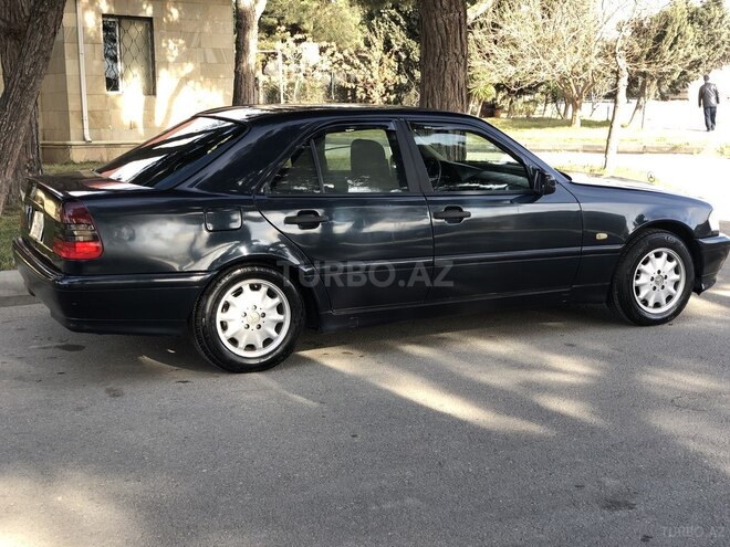 Mercedes C 200 1999, 212,450 km - 2.0 l - Bakı